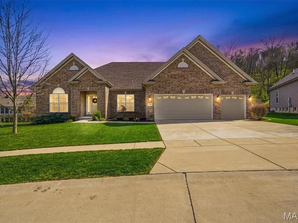 15963 Fox Trotter Ct, Ballwin, MO 63021