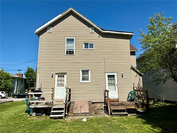 5th image of 122 E 2nd Ave