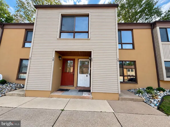 60 Banner Ct, Marlton, NJ 08053