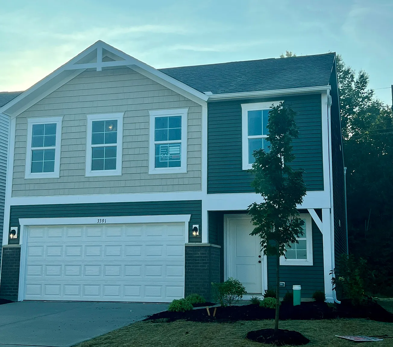 4 bed, 2.5 bath, 2000 sqft, $2,450 — Photo 1