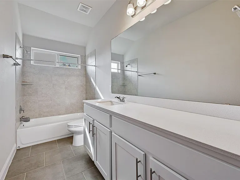 1320 Goldilocks Ln — Photo 23