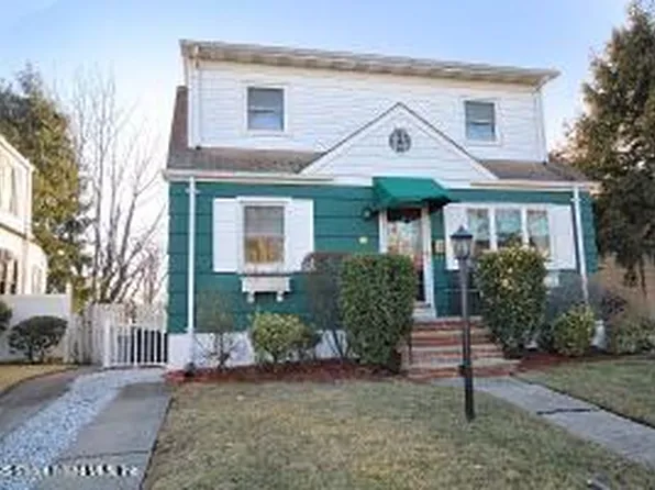 16 Tacoma St, Staten Island, NY 10304