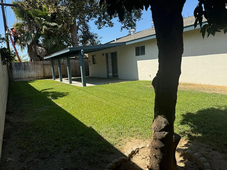 4309 Starling Dr — Photo 3