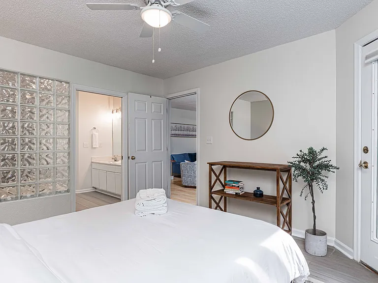 1850 Atlantic Dr #633 — Photo 17