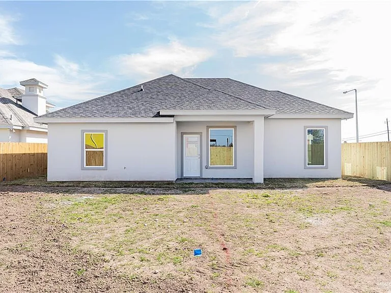 3205 Erica Ln — Photo 15