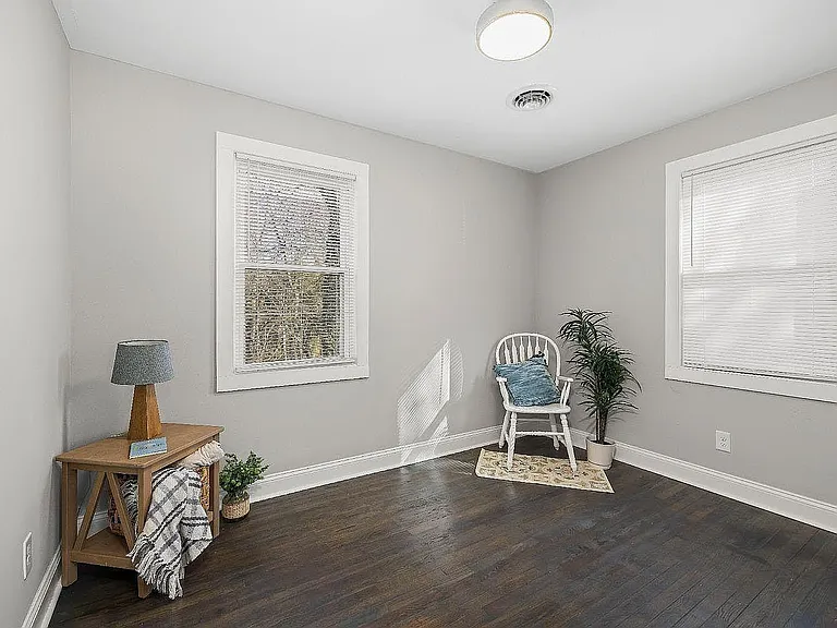 825 Old Forest Rd — Photo 9