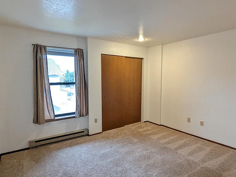 2320 Valencia St — Photo 27
