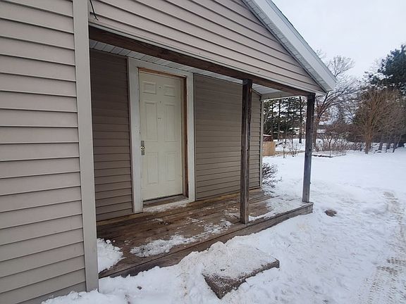 2nd image of 2033 Michigan Ave #1