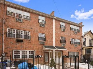705 Crotona Park N, Bronx, NY