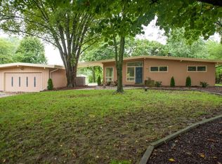 3325 Wilshire Rd, Brookfield, WI 53045