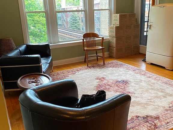 5th image of 4646 N Winchester Ave #3