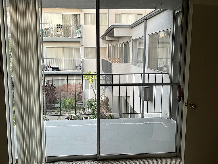 470 E Angeleno Ave — Photo 47