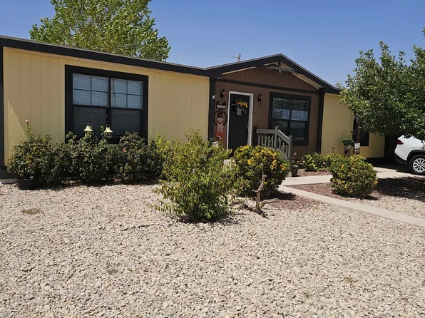 4207 Magnolia St, Carlsbad, NM 88220
