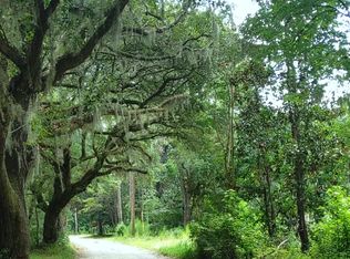 617 Chance Rd, Mc Clellanville, SC 29458