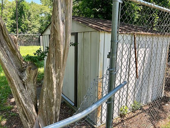 5th image of 1021 Stafford Ave