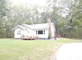 3504 E Washington Rd, Casey, IL 62420