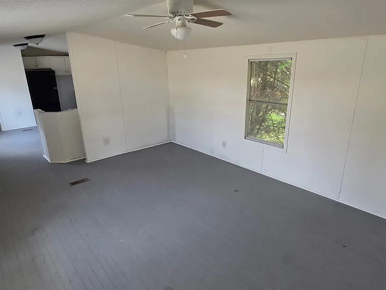 8364 Cedar St — Photo 6