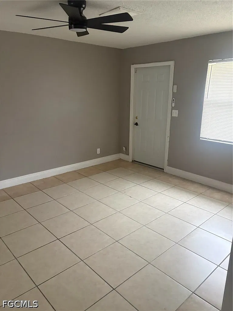 1 bed, 1.0 bath, 612 sqft, $900 — Photo 3