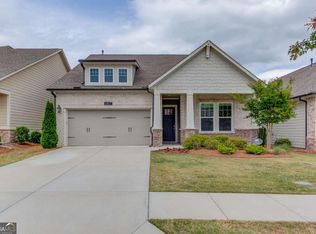 6917 River Rock Dr, Flowery Branch, GA 30542