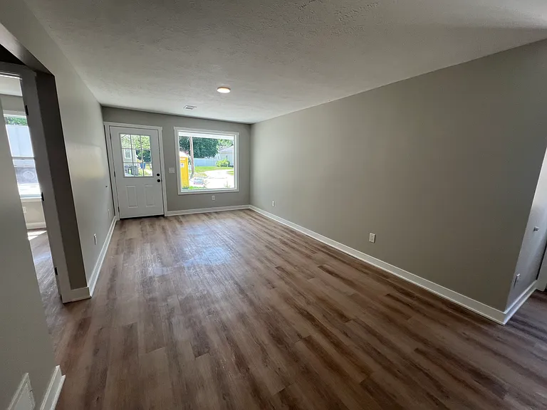 528 Oak Ave — Photo 10