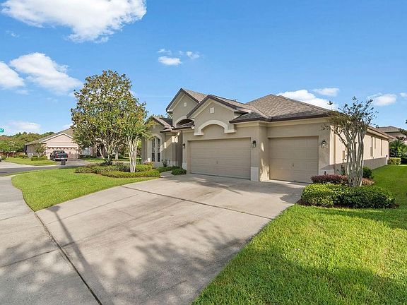 4th image of 820 Champion Woods Ct
