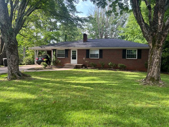 1304 Polo Rd