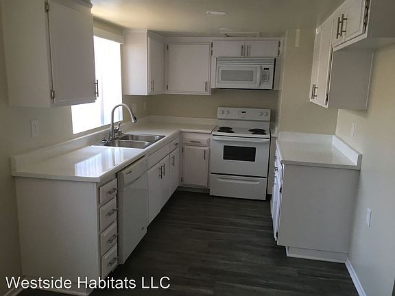 3rd image of 24857 Walnut St APT 8