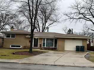 6539 N Lawndale Ave, Lincolnwood, IL 60712