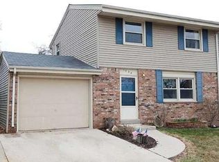 1558 N Lakeview Ave, Port Washington, WI