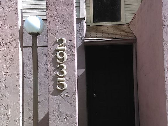 3rd image of 2935 SE 17th St #3510396