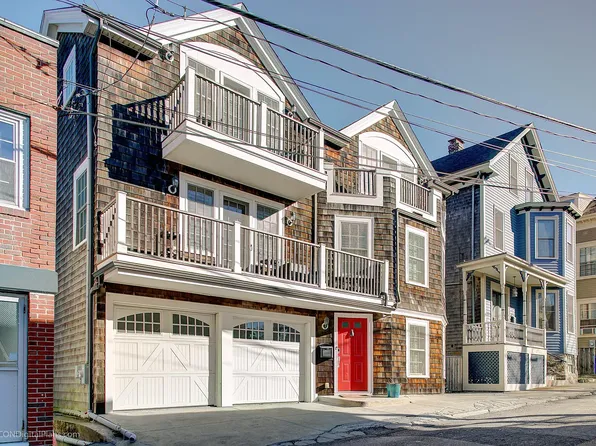 4 Barney St, Newport, RI 02840