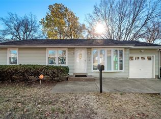 3 Norine Ct, Florissant, MO 63031
