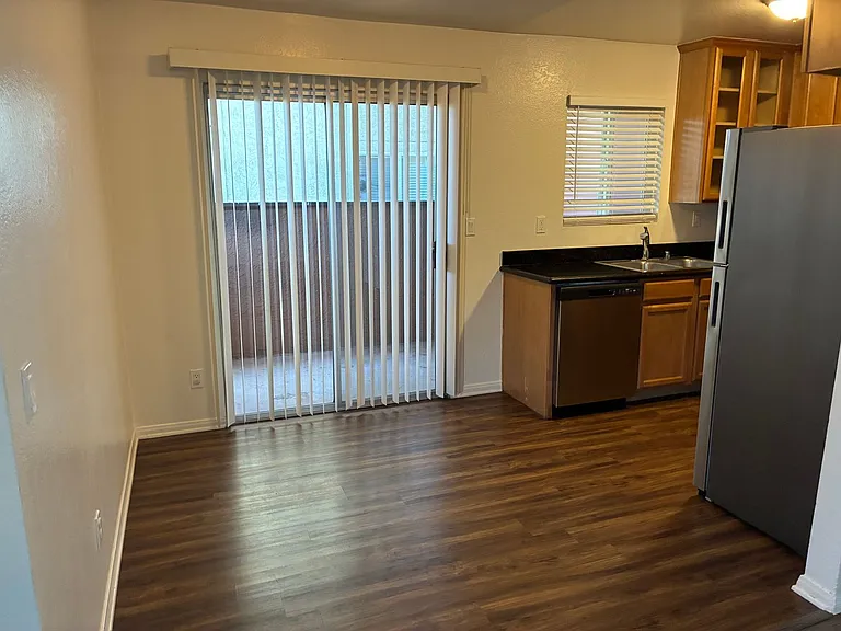 526 Calle Montecito #139 — Photo 3