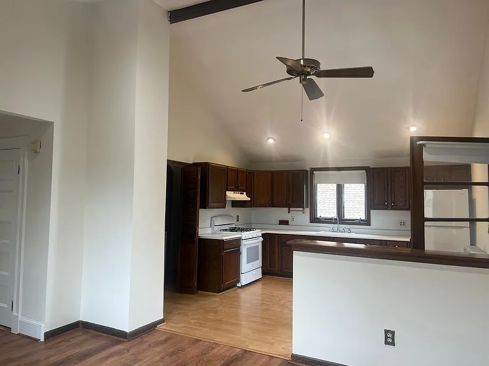 186 Powder House Blvd