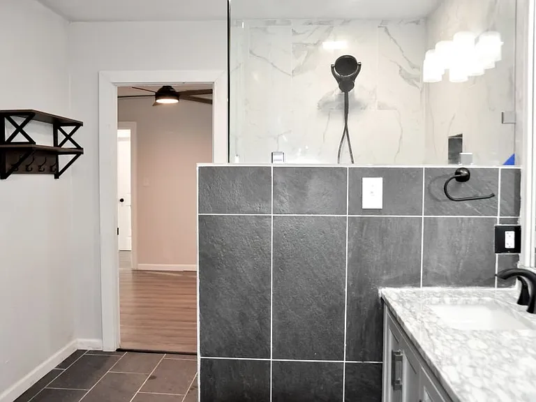 114 Yates St — Photo 13