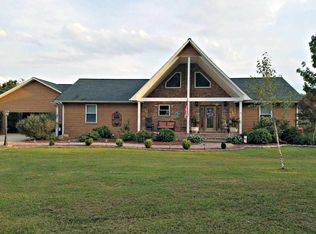 957 English Mountain Rd, Cosby, TN 37722