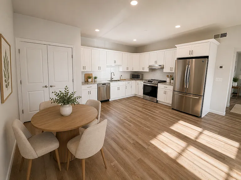 301 Main St #28 — Photo 3