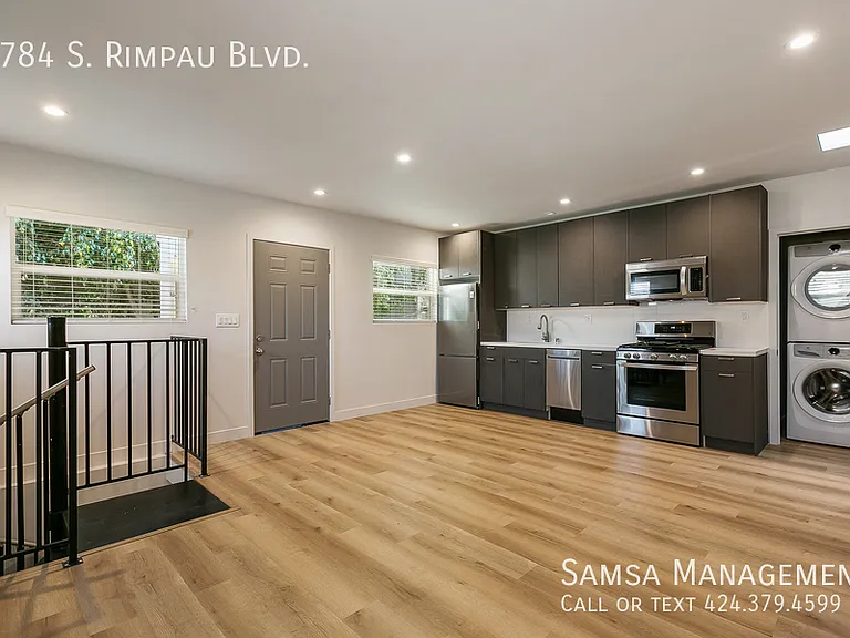 1782 S Rimpau Blvd — Photo 4