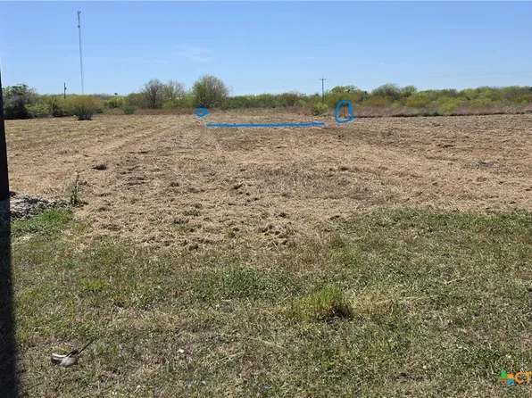 1609 W Cleveland Ave, Seadrift, TX 77983