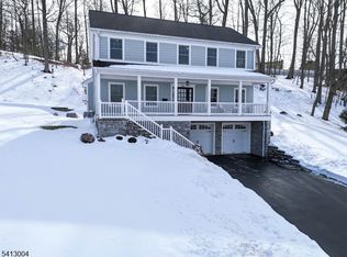 316 Orenda Cir, Westfield Town, NJ 07090