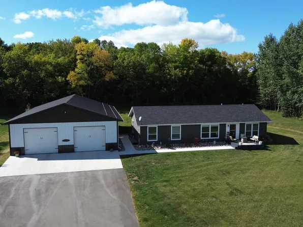 10784 Village Ln, Pelican Rapids, MN 56572