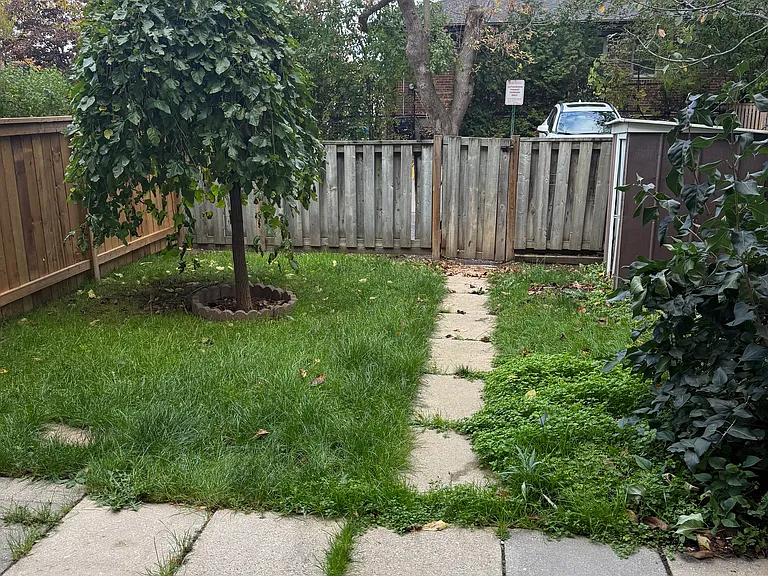 2808 Keele St — Photo 7