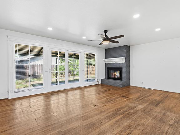 5th image of 919 Del Rey Ave