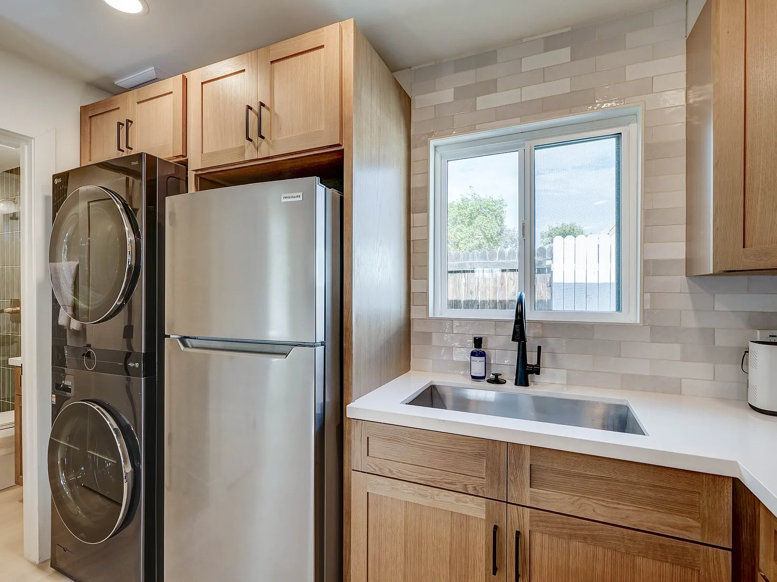 1 bed, 400 sqft, $2,000 — Photo 4