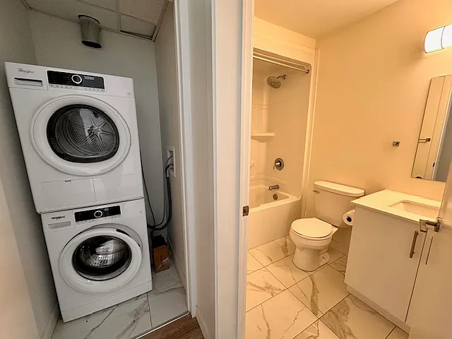 128 King St N #906 — Photo 6