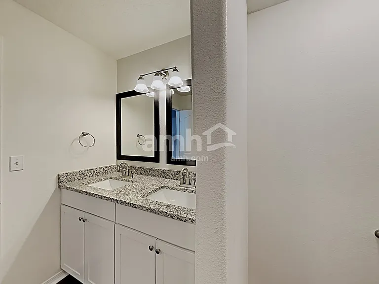 40 N Amanda Dr — Photo 10