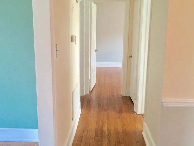 5310 W Grace St — Photo 3