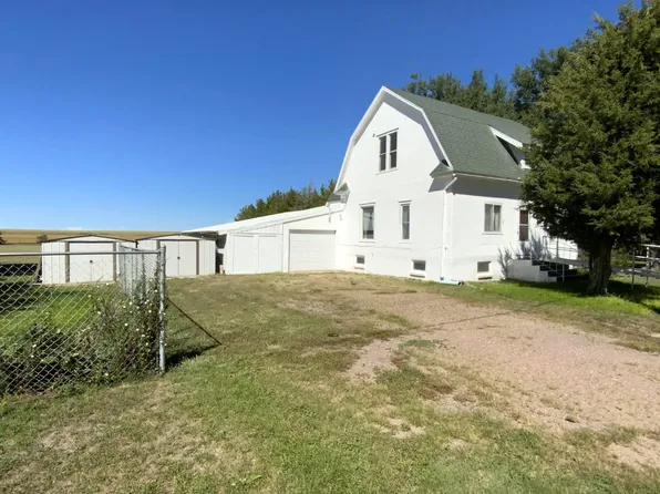 522 State St, Dalton, NE 69131