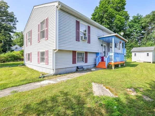 8 Scandinavia Ave, Worcester, MA 01603