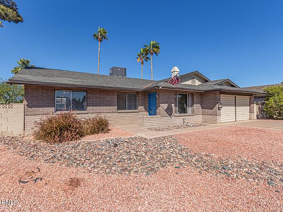 2nd image of 1926 E RICHARDS Drive